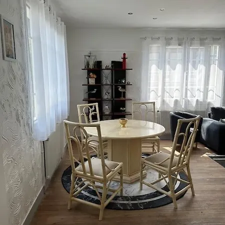 Maison L'ancre Bleue بيت للعطل